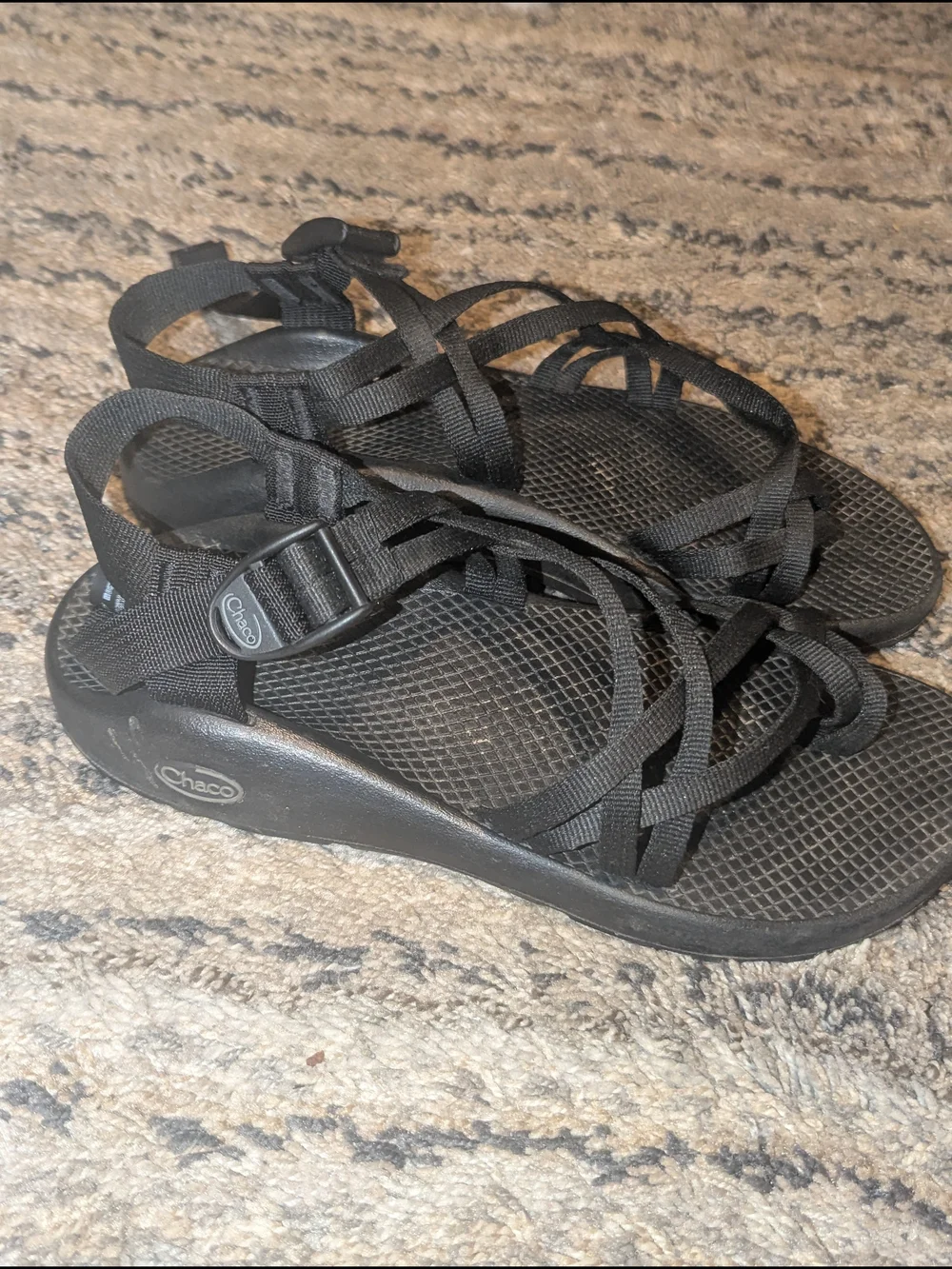 Chaco Women’s Z/Cloud Black Strappy Sandals